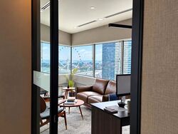 Gateway East (D7), Office #622071111